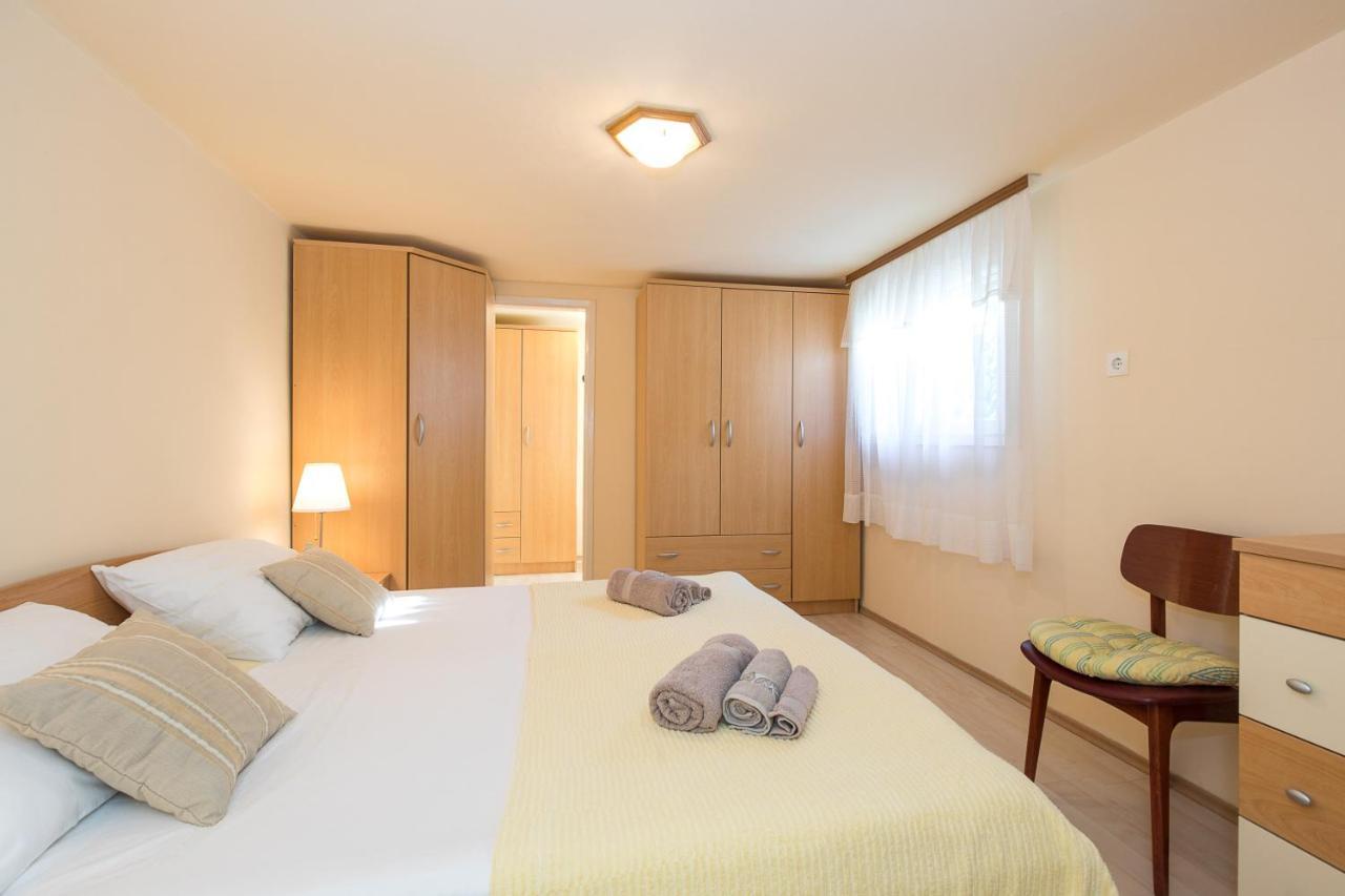 Beach Apartment Krk Town Exterior photo